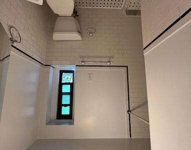 273 Mott St - Photo Thumbnail 6