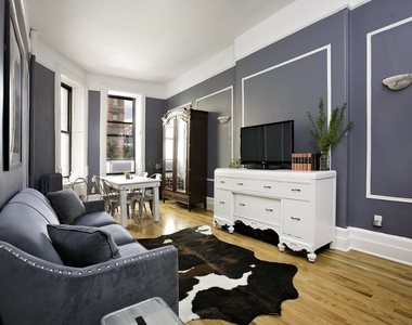 102 W 86th Street - Photo Thumbnail 1