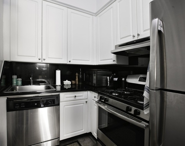 102 W 86th Street - Photo Thumbnail 5