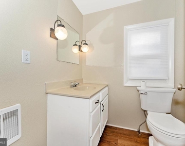 72 Wayside Avenue - Photo Thumbnail 18