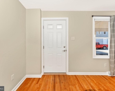 72 Wayside Avenue - Photo Thumbnail 3