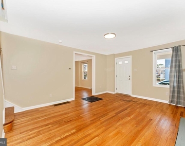 72 Wayside Avenue - Photo Thumbnail 7