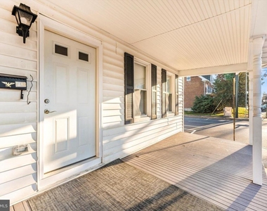 72 Wayside Avenue - Photo Thumbnail 2