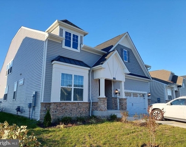 34257 Richmond Road - Photo Thumbnail 10