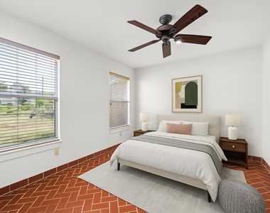 1601 West Ln - Photo Thumbnail 16