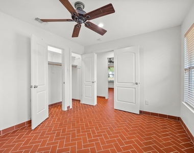 1601 West Ln - Photo Thumbnail 21