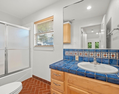 1601 West Ln - Photo Thumbnail 19