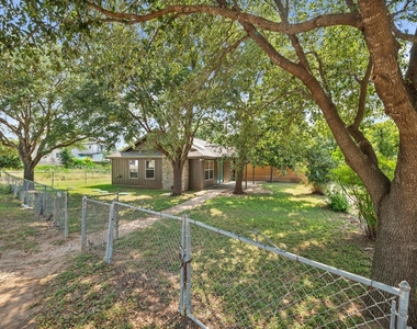 1601 West Ln - Photo Thumbnail 10