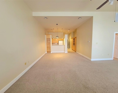 2315 Harborside Drive - Photo Thumbnail 6
