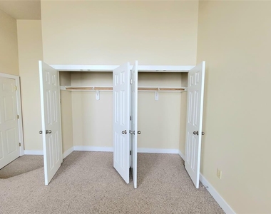 2315 Harborside Drive - Photo Thumbnail 9