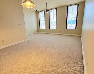 2315 Harborside Drive - Photo Thumbnail 3