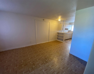 9425 Scott Street - Photo Thumbnail 2