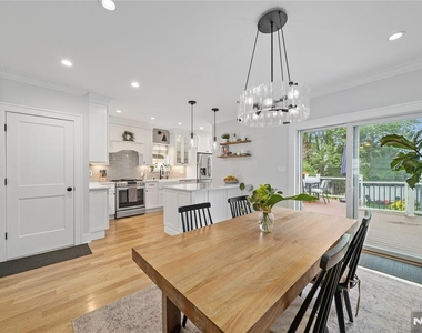 346 Walnut - Photo Thumbnail 6