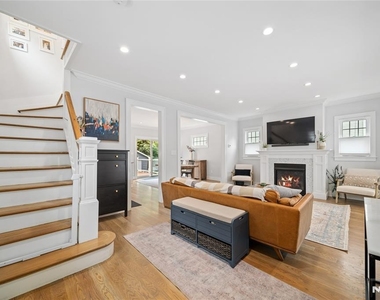 346 Walnut - Photo Thumbnail 2
