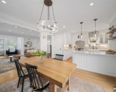 346 Walnut - Photo Thumbnail 7