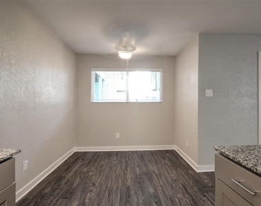 8787 Hammerly Blvd - Photo Thumbnail 2
