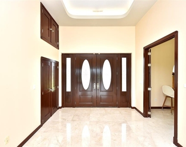 6602 Rohan Road - Photo Thumbnail 6