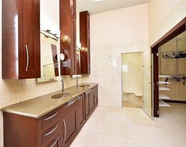 6602 Rohan Road - Photo Thumbnail 20