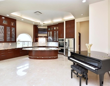 6602 Rohan Road - Photo Thumbnail 16