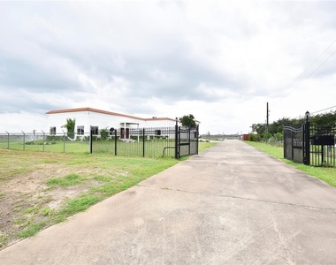6602 Rohan Road - Photo Thumbnail 5