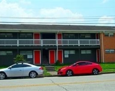 2403 Southmore Boulevard - Photo Thumbnail 1