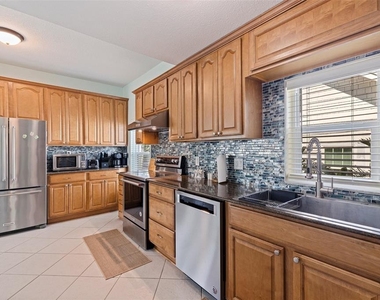 106 7th Avenue - Photo Thumbnail 7