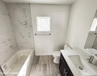 2201 Conway Drive - Photo Thumbnail 5