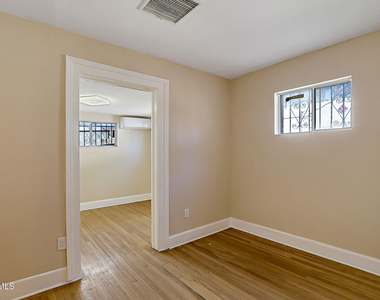 2621 Grant Avenue - Photo Thumbnail 9