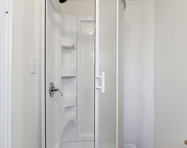 2621 Grant Avenue - Photo Thumbnail 13