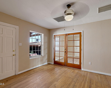 2621 Grant Avenue - Photo Thumbnail 8