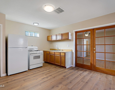 2621 Grant Avenue - Photo Thumbnail 14