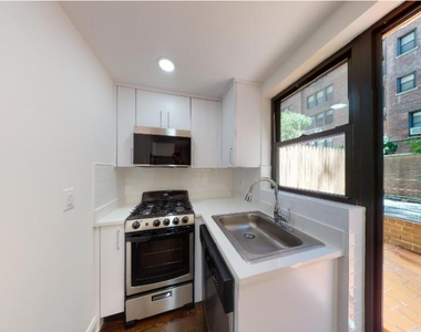 East 56th street  - Photo Thumbnail 3