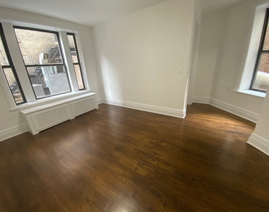 West 72nd Street - Photo Thumbnail 1