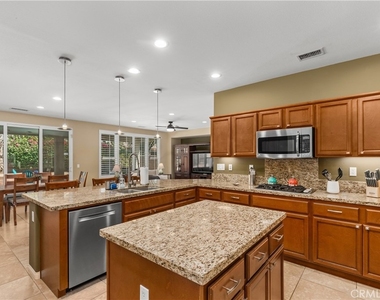 81880 Golden Star Way - Photo Thumbnail 9