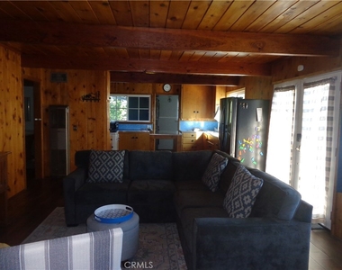 210 Wylerhorn Drive - Photo Thumbnail 26