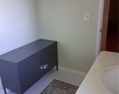 210 Wylerhorn Drive - Photo Thumbnail 11