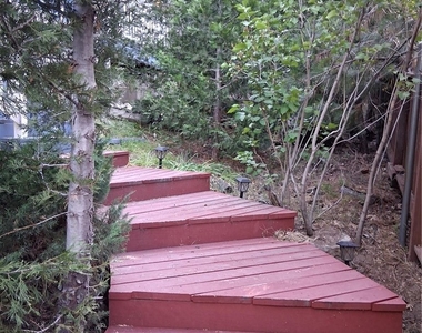 210 Wylerhorn Drive - Photo Thumbnail 5