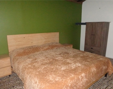 210 Wylerhorn Drive - Photo Thumbnail 35
