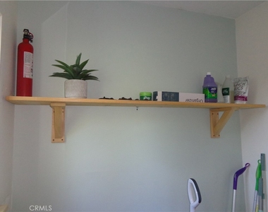 210 Wylerhorn Drive - Photo Thumbnail 19