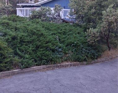 210 Wylerhorn Drive - Photo Thumbnail 4