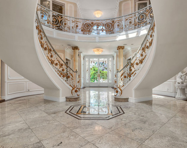 11244 Briarcliff Lane - Photo Thumbnail 3