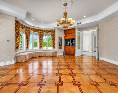 11244 Briarcliff Lane - Photo Thumbnail 12