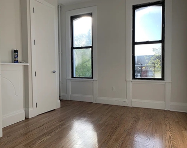 350 Melrose Street - Photo Thumbnail 5