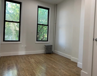 350 Melrose Street - Photo Thumbnail 6