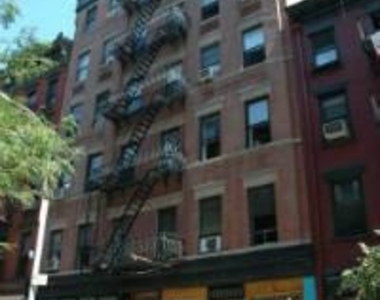 Elizabeth Street - Photo Thumbnail 0