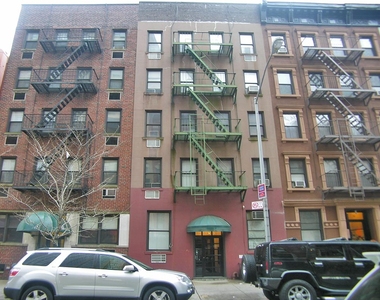 East 83rd Street - Photo Thumbnail 6