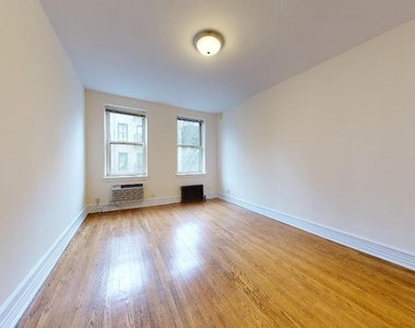 East 83rd Street - Photo Thumbnail 0