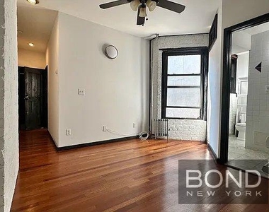 East 14th Street - Photo Thumbnail 1