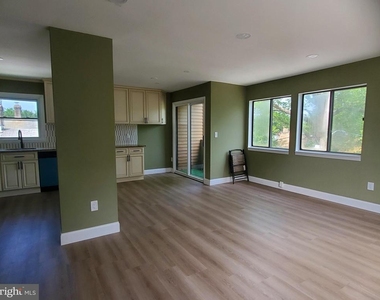 22 Lytle Street - Photo Thumbnail 3