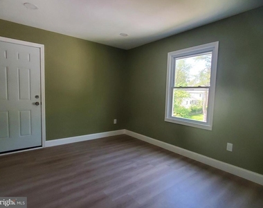 22 Lytle Street - Photo Thumbnail 6